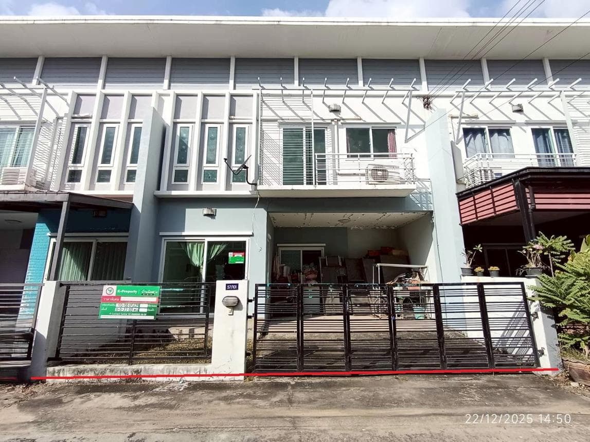 ทาวน์เฮ้าส์ 3 ห้องนอน พื้นที่ 96 ตร.ม. โครงการลภาวัน 22 ทำเลศักยภาพ บางแม่นาง บางใหญ่ นนทบุรี - image 1