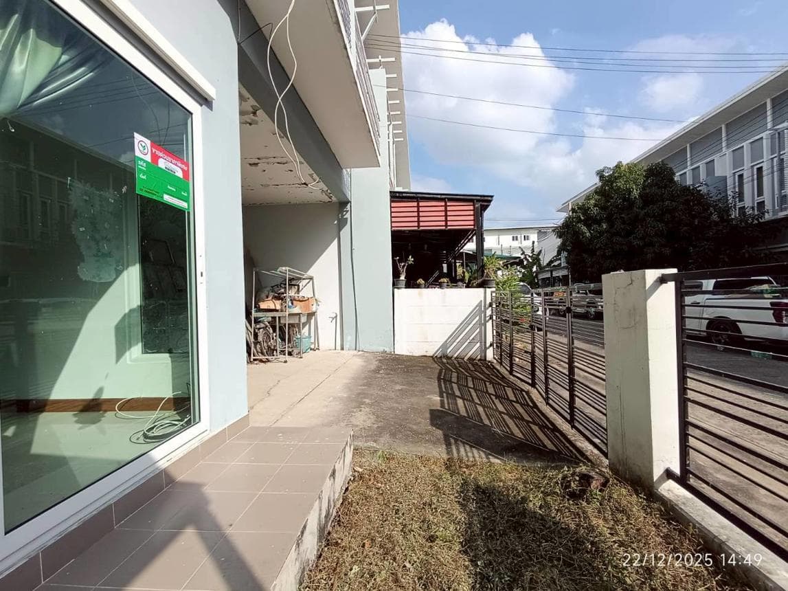 ทาวน์เฮ้าส์ 3 ห้องนอน พื้นที่ 96 ตร.ม. โครงการลภาวัน 22 ทำเลศักยภาพ บางแม่นาง บางใหญ่ นนทบุรี