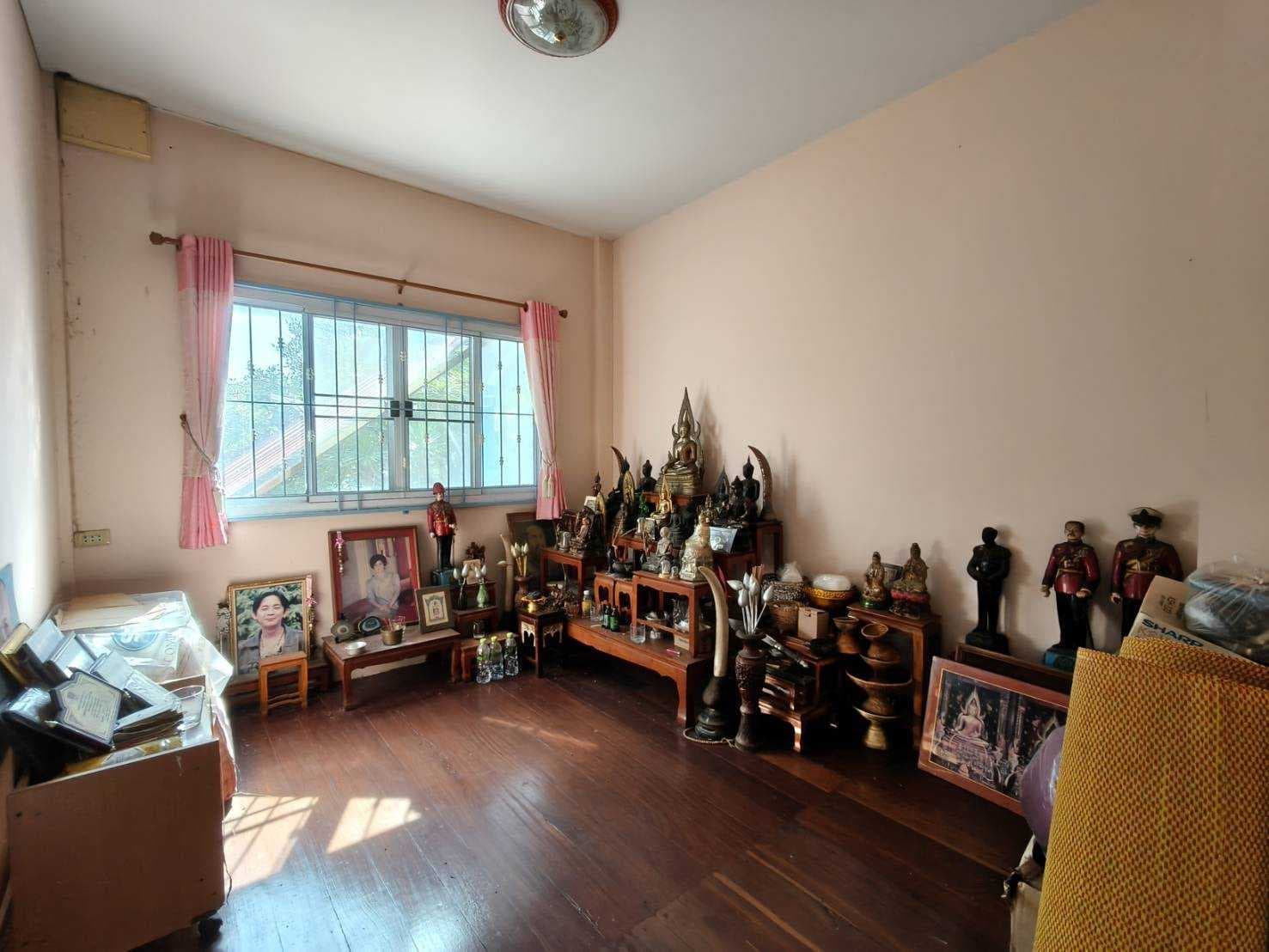 ที่ดินใหญ่ 2ไร่ ใจกลางเมืองพิษณุโลก พร้อมบ้าน 1 หลัง