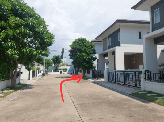 บ้านแฝด โครงการ Centro ประชาอุทิศ 90 สมุทรปราการ