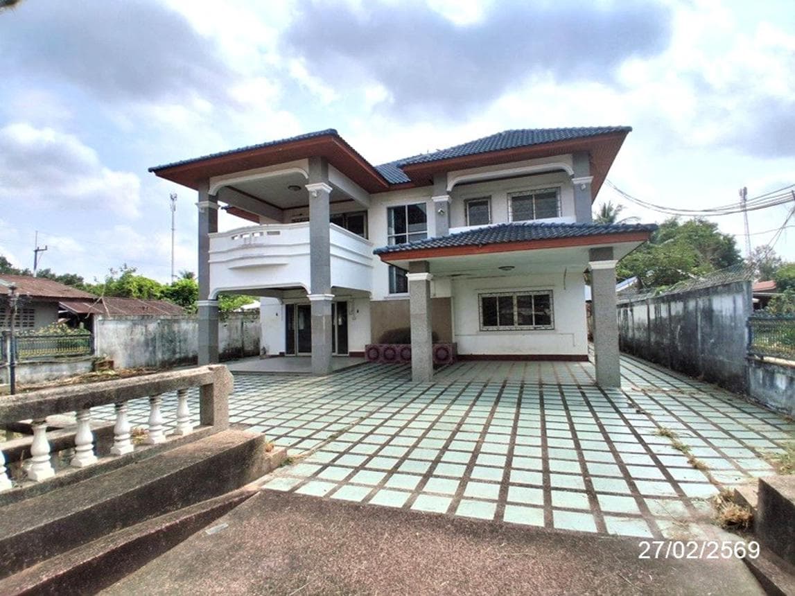ขายบ้านเดี่ยว น้ำปลีก เมืองอำนาจเจริญ อำนาจเจริญ พื้นที่ 51.3 ตร.ว. พื้นที่ใช้สอย 326 ตร.ม. 4 ห้องนอน 4 ห้องน้ำ