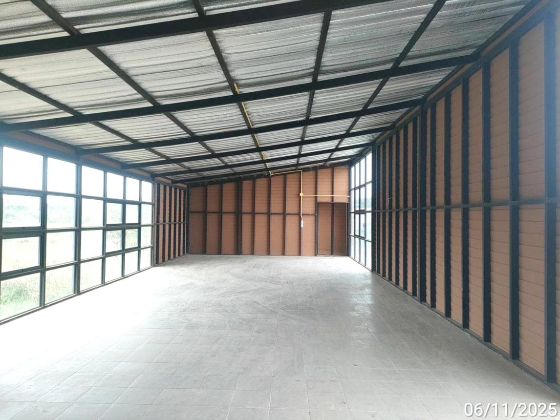 บ้านเดี่ยว เกิ้ง เมืองมหาสารคาม 4 ห้องนอน 4 ห้องน้ำ พื้นที่กว้าง 252 ตร.ม. บนที่ดิน 44 ตร.ว. ทำเลเด่นใกล้ตัวเมืองและสิ่งอำนวยความสะดวก ราคาพิเศษ 11.69 ล้าน