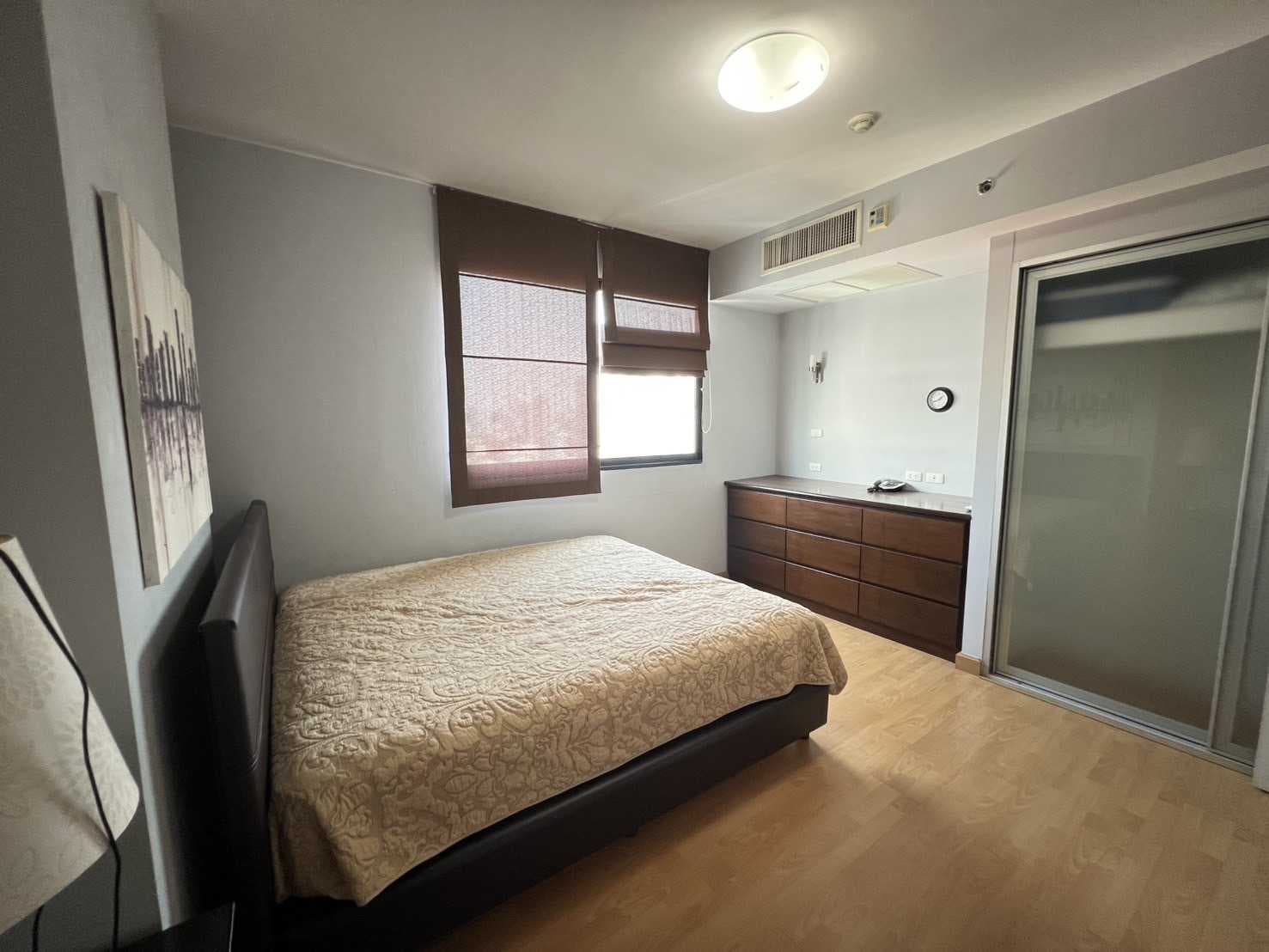 ขายห้องทำเลดีติด มศว. Supalai Premier Place Asoke (ศุภาลัย พรีเมียร์ เพลส อโศก) ฝั่ง มศว. เงียบสงบ ไม่ติดถนน