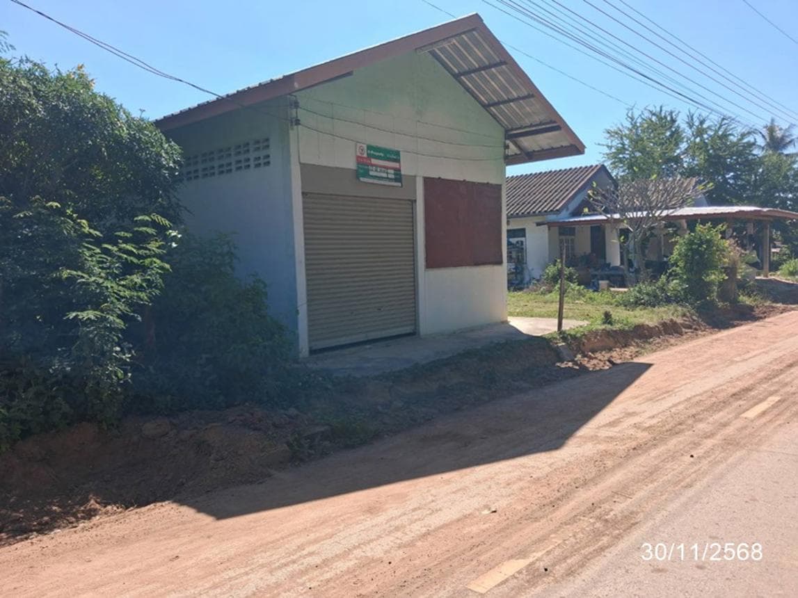 บ้านเดี่ยว พื้นที่ใช้สอย 40 ตร.ม. บนเนื้อที่ 28 ตร.ว. ทำเลสงบ ดงกลาง จตุรพักตรพิมาน จ.ร้อยเอ็ด