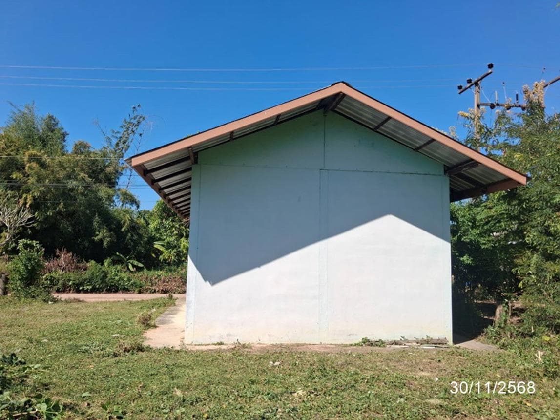 บ้านเดี่ยว พื้นที่ใช้สอย 40 ตร.ม. บนเนื้อที่ 28 ตร.ว. ทำเลสงบ ดงกลาง จตุรพักตรพิมาน จ.ร้อยเอ็ด