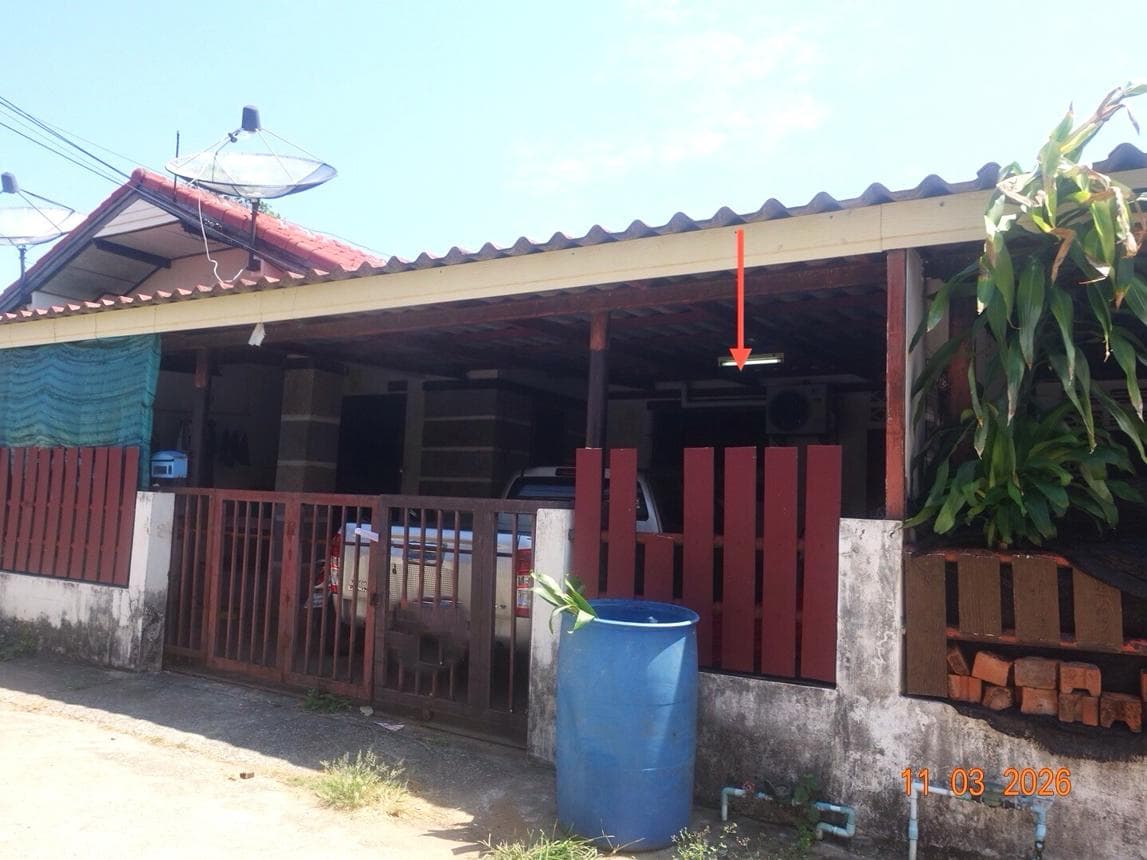 บ้านเดี่ยว หนองบัวศาลา เมืองนครราชสีมา 4 ห้องนอน 2 ห้องน้ำ พื้นที่ 176 ตร.ม. บนที่ดิน 52 ตร.ว. ทำเลดีใกล้แหล่งงาน เดินทางสะดวก ราคาคุ้มค่าเพียง 2 ล้าน