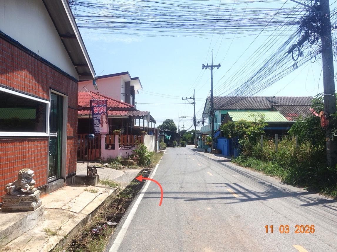 บ้านเดี่ยว หนองบัวศาลา เมืองนครราชสีมา 4 ห้องนอน 2 ห้องน้ำ พื้นที่ 176 ตร.ม. บนที่ดิน 52 ตร.ว. ทำเลดีใกล้แหล่งงาน เดินทางสะดวก ราคาคุ้มค่าเพียง 2 ล้าน