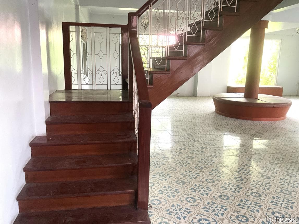 ขายบ้านเดี่ยว บ้านแหลม บางปลาม้า สุพรรณบุรี 4 ห้องนอน 5 ห้องน้ำ พื้นที่กว้างพิเศษ 794.5 ตร.ม. บนเนื้อที่ 26 ไร่ ทำเลสงบเป็นส่วนตัวนั่นเอง