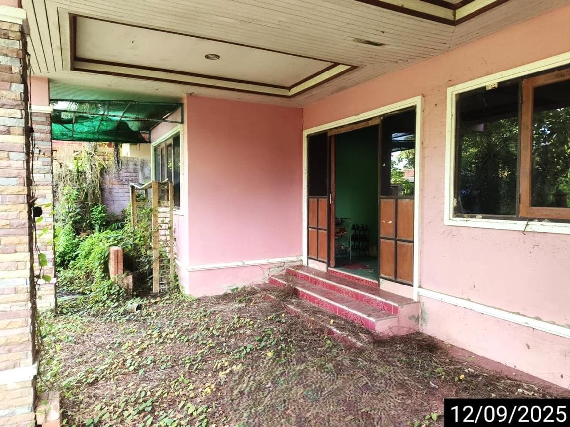 บ้านเดี่ยวหลังใหญ่ วังไผ่ เมืองชุมพร 3 ห้องนอน 4 ห้องน้ำ พื้นที่กว้าง 80 ตร.ว. ทำเลดีใกล้เมือง