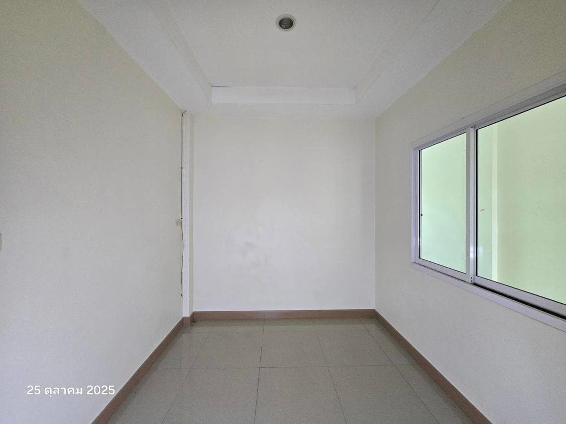 อาคารพาณิชย์ 20 ห้องนอน 20 ห้องน้ำ พื้นที่ 1,088 ตร.ม. ทำเลศักยภาพ บางระกำ พิษณุโลก
