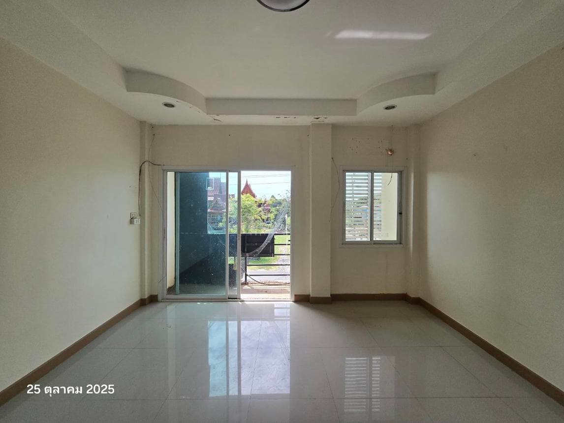 อาคารพาณิชย์ 20 ห้องนอน 20 ห้องน้ำ พื้นที่ 1,088 ตร.ม. ทำเลศักยภาพ บางระกำ พิษณุโลก