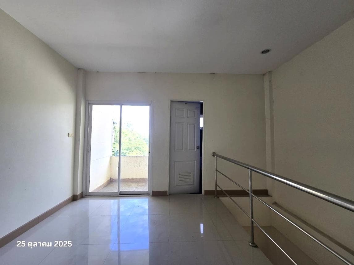 อาคารพาณิชย์ 20 ห้องนอน 20 ห้องน้ำ พื้นที่ 1,088 ตร.ม. ทำเลศักยภาพ บางระกำ พิษณุโลก