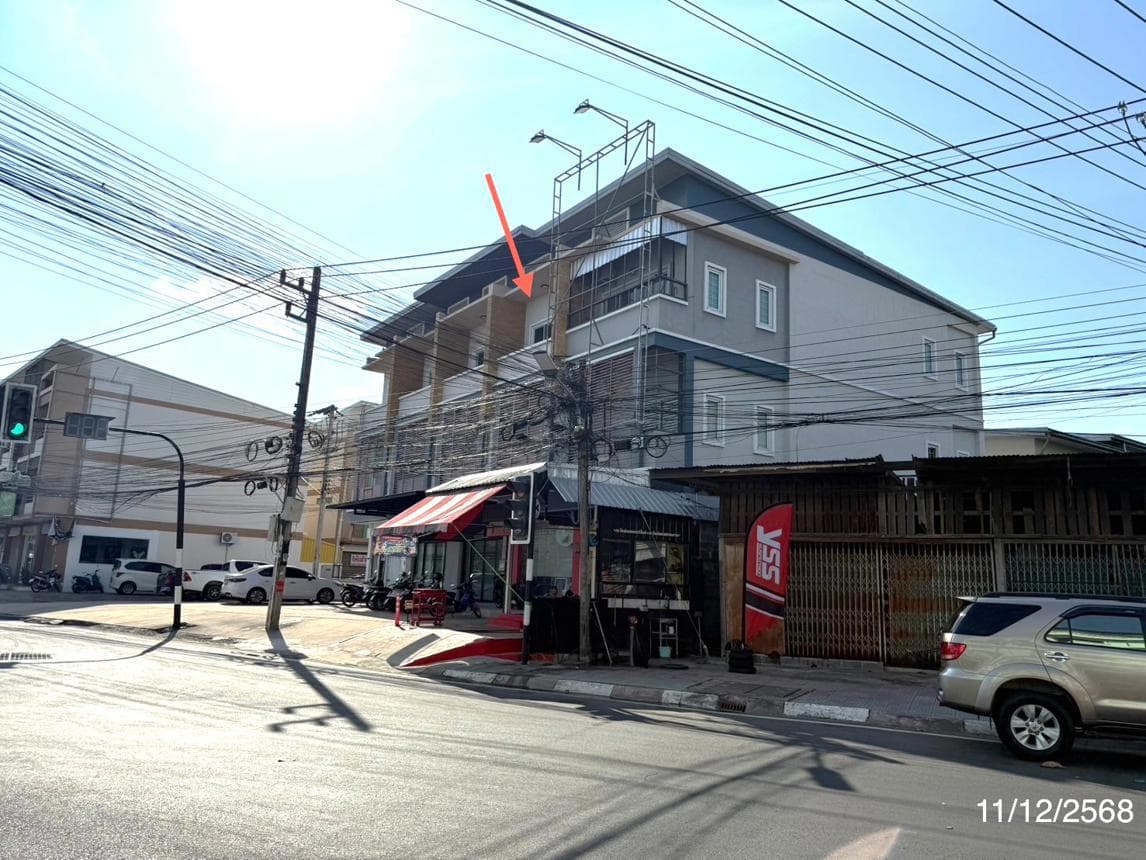 อาคารพาณิชย์ เมืองใต้ เมืองศรีสะเกษ ศรีสะเกษ 3 ห้องนอน 3 ห้องน้ำ พื้นที่ 168 ตร.ม. ทำเลทองย่านธุรกิจใจกลางเมือง ราคา 5.7 ล้านบาท