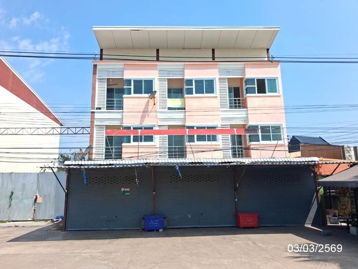 อาคารพาณิชย์ รอบเมือง เมืองร้อยเอ็ด 2 ห้องนอน 3 ห้องน้ำ พื้นที่ 416 ตร.ม. บนที่ดิน 67.4 ตร.ว. ทำเลทองติดถนนใหญ่ ใจกลางแหล่งธุรกิจ ราคา 14 ล้าน