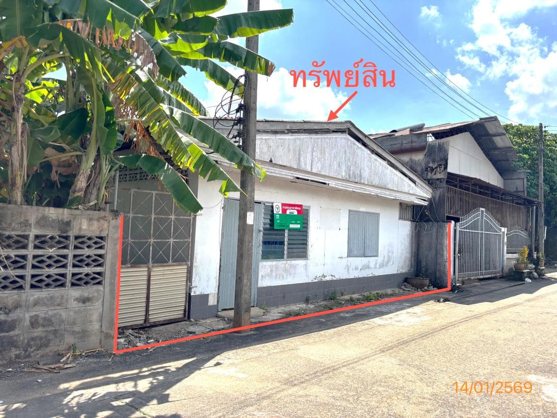 บ้านเดี่ยว มะขามเตี้ย เมืองสุราษฎร์ธานี สุราษฎร์ธานี พื้นที่ 85.5 ตร.ว. พื้นที่ใช้สอย 252 ตร.ม. 9 ห้องนอน 9 ห้องน้ำ