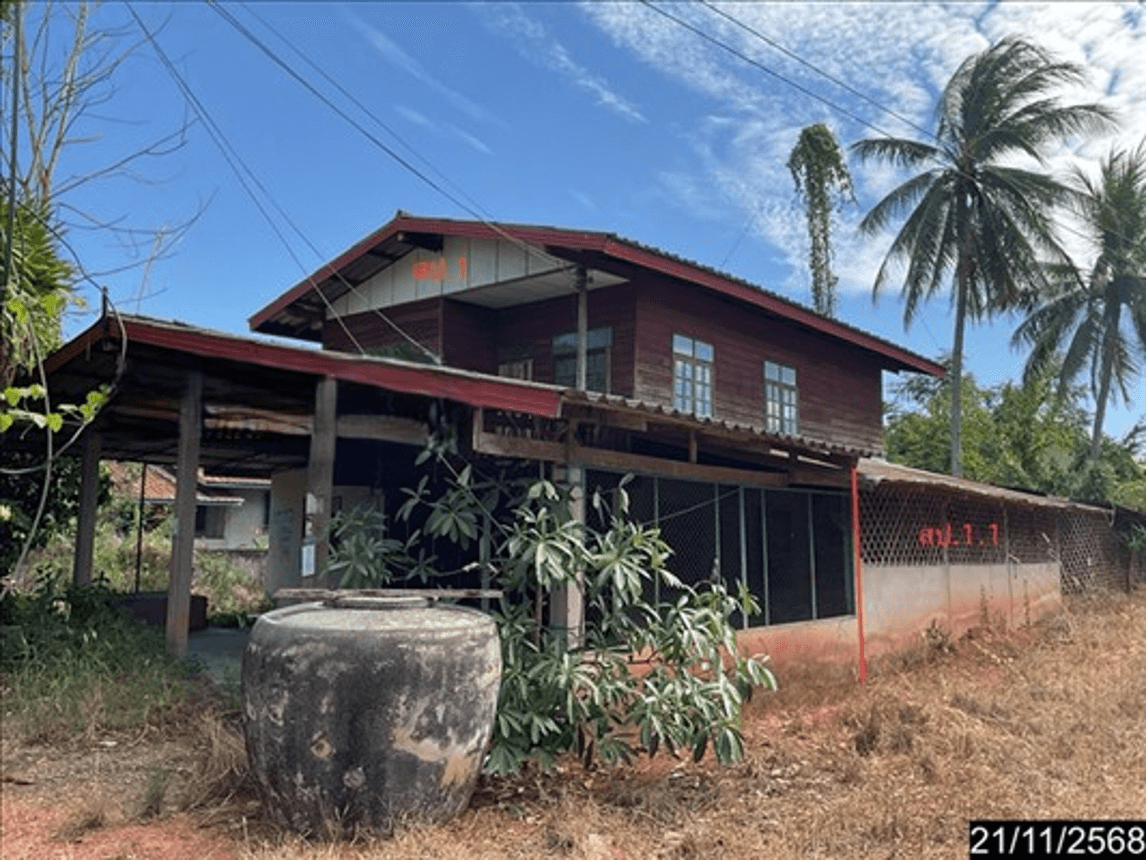 บ้านเดี่ยวหลังใหญ่ นาดง-ปากคาด บึงกาฬ พื้นที่ใช้สอยจุใจ 300 ตร.ม. ทำเลสงบ บรรยากาศร่มรื่น