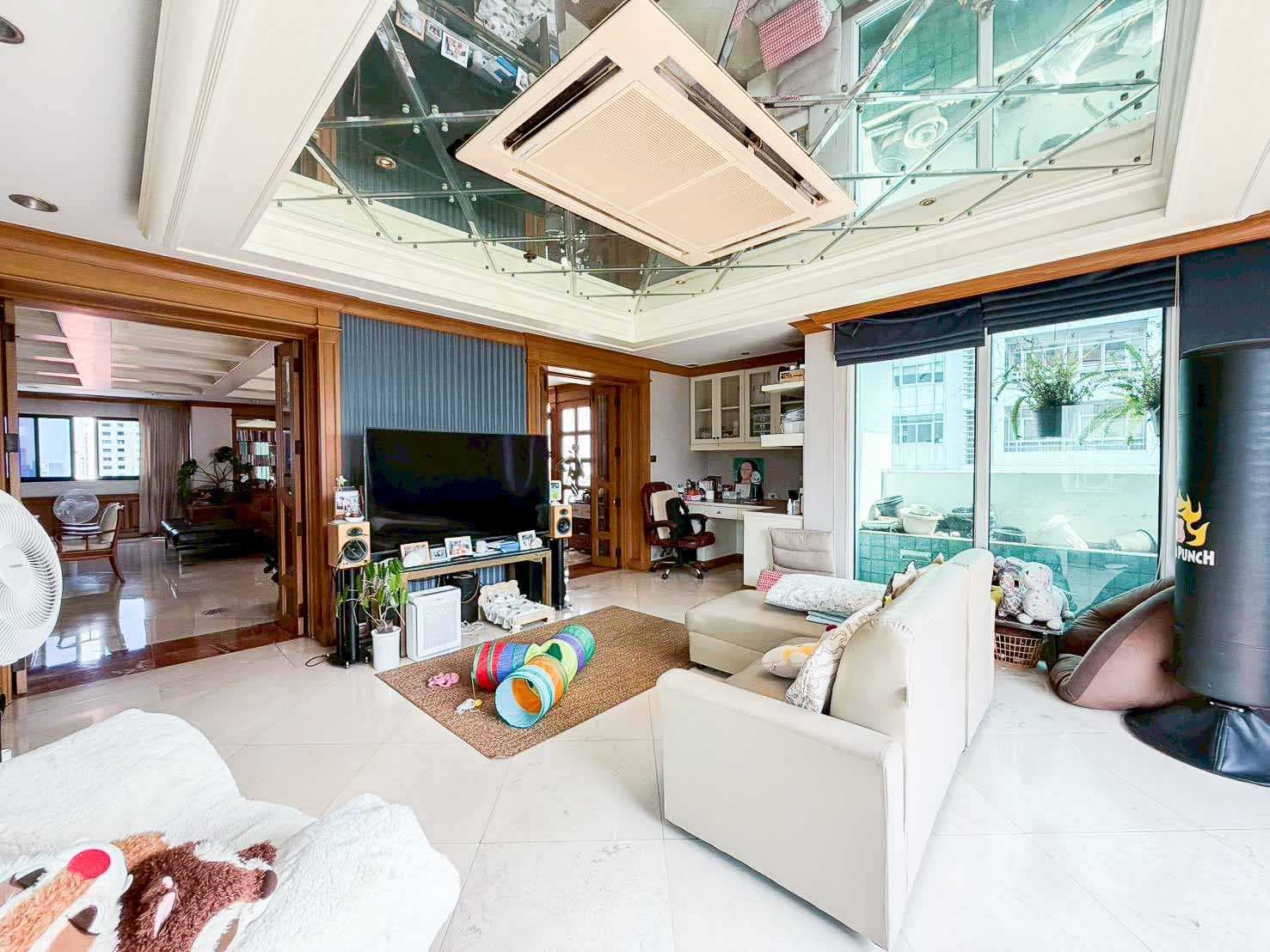 ขาย คอนโด Duplex 2 ช้ั้น Century Heights สุขุมวิท 23 ขนาดใหญ่ 400 ตร.ม. ชั้น 25 ติดมหาลัยมศว
