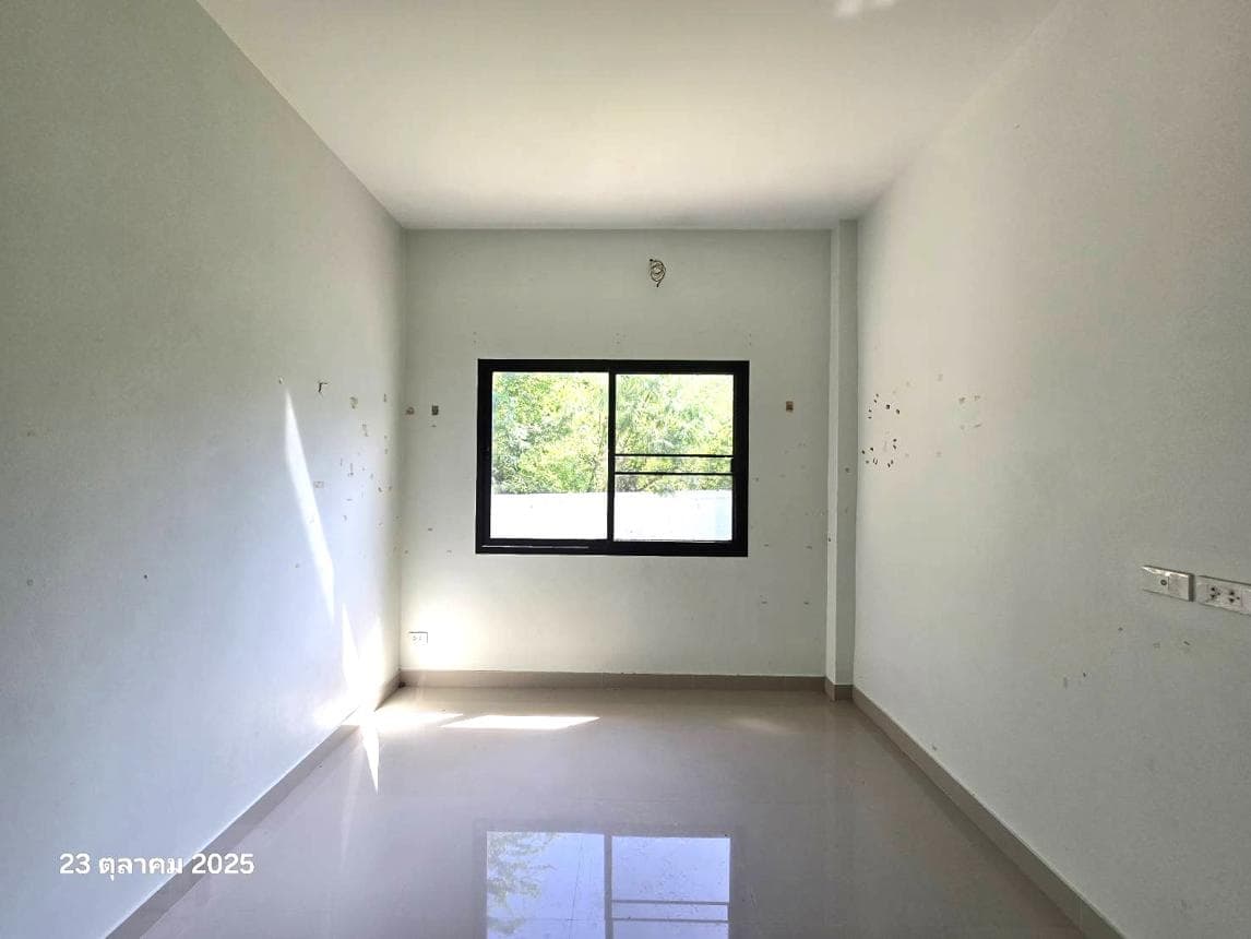 ขายบ้านเดี่ยวสไตล์นอร์ดิก เลิฟส์ฮิลล์ นอร์ดิก เฮาส์ (Love's Hill Nordic House) เมืองตาก พื้นที่ 60.3 ตร.ว. ดีไซน์มินิมอล น่าอยู่