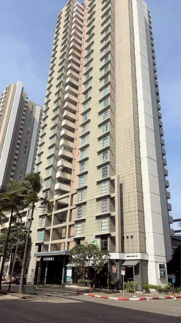 เลควิว คอนโดมิเนียม สุพีเรียร์ (Lake View Condominium Superior) ถ.บอนด์สตรีท ต.บางพูด อ.ปากเกร็ด จ.นนทบุรี (เมืองทองธานี) ราคาขาย 2,500,000 บาท