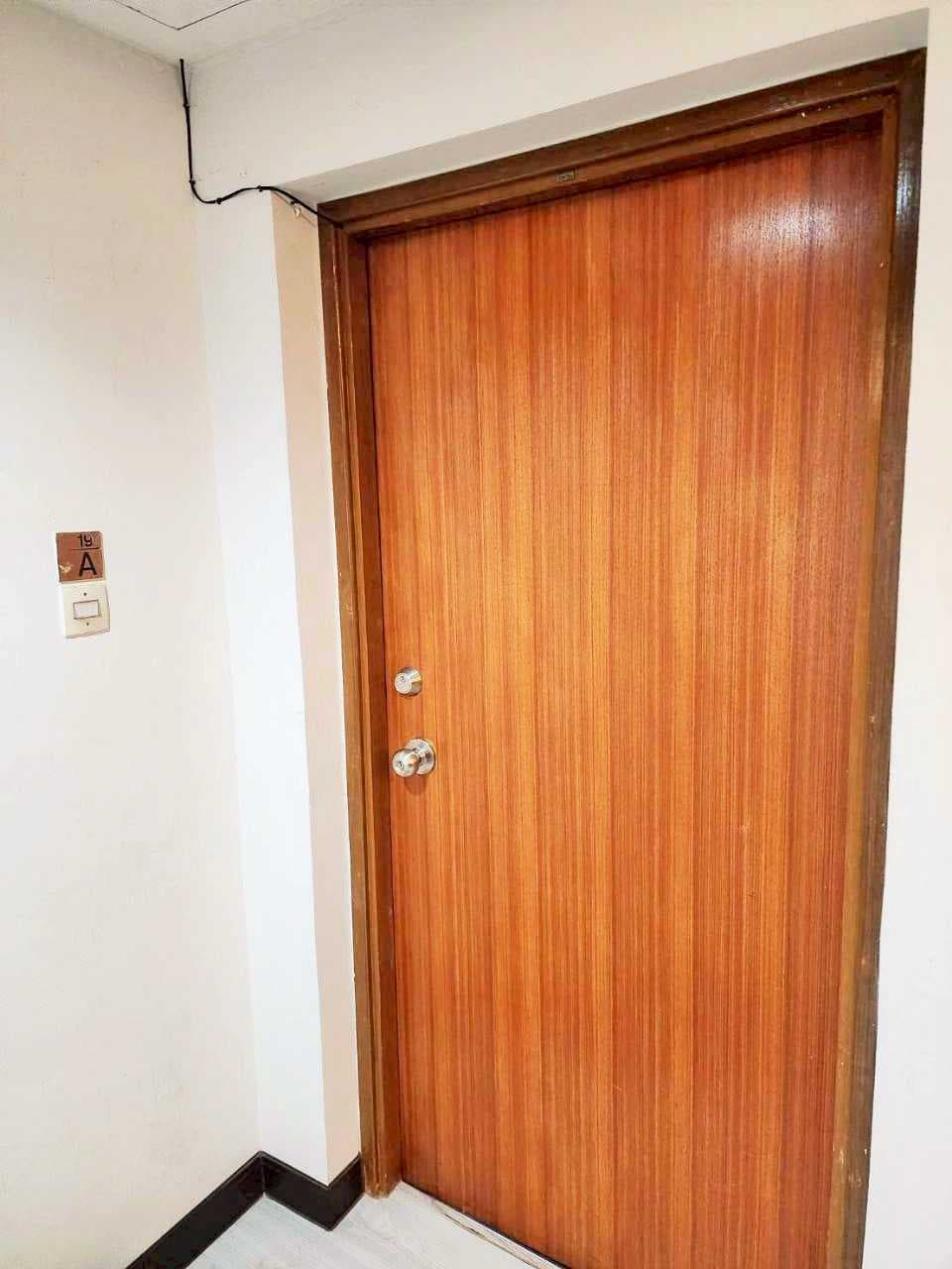 เลควิว คอนโดมิเนียม สุพีเรียร์ (Lake View Condominium Superior) ถ.บอนด์สตรีท ต.บางพูด อ.ปากเกร็ด จ.นนทบุรี (เมืองทองธานี) ราคาขาย 2,500,000 บาท