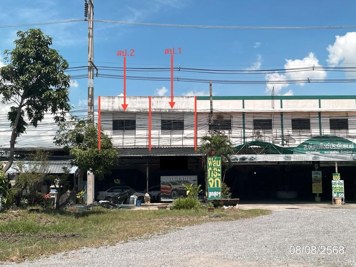 อาคารพาณิชย์ทำเลค้าขาย 3 ห้องนอน พื้นที่กว้าง 306 ตร.ม. บางม่วง เมืองนครสวรรค์