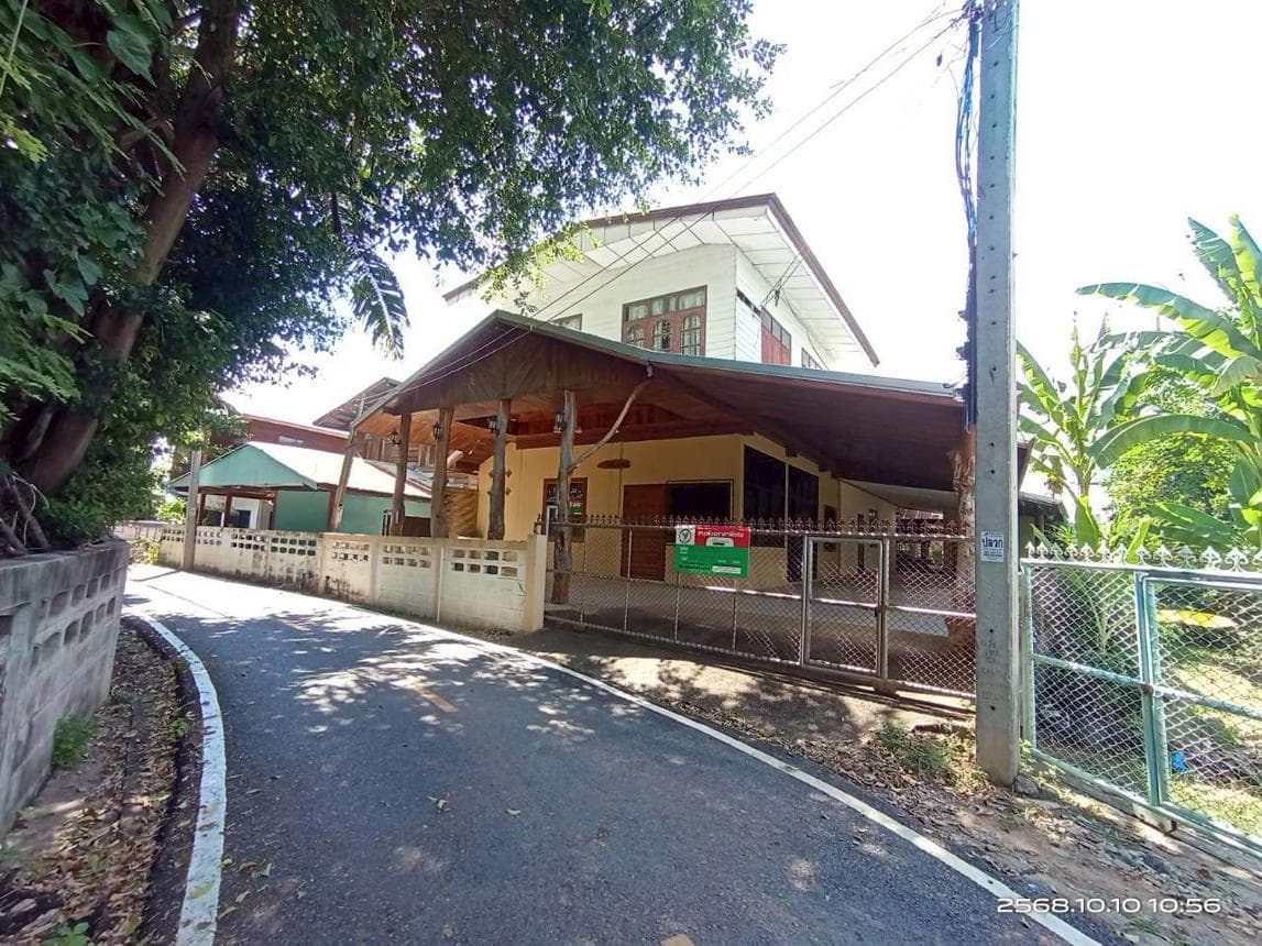 ขายบ้านเดี่ยว โกสุมพิสัย มหาสารคาม ทำเลหัวขวาง พื้นที่ใช้สอย 290 ตร.ม. 3 ห้องนอน 3 ห้องน้ำ สภาพดี พร้อมอยู่