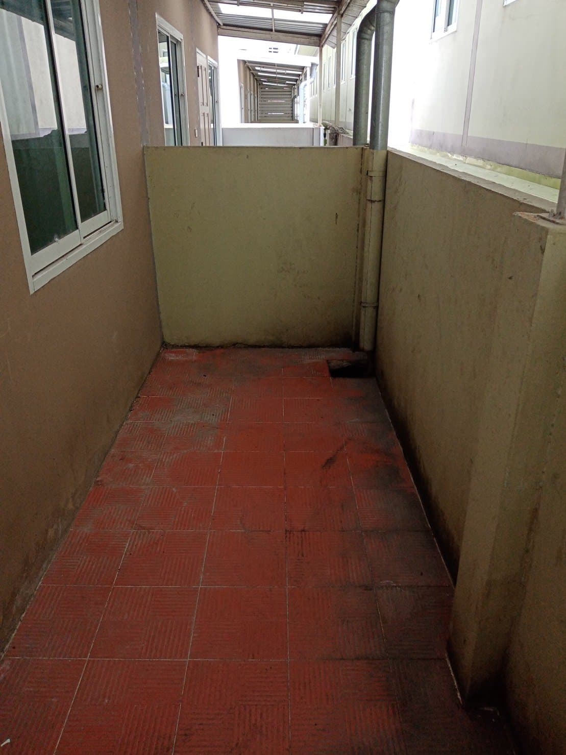 ทาวน์เฮ้าส์ ห้วยปราบเมืองทอง 5 ศรีราชา-ชลบุรี