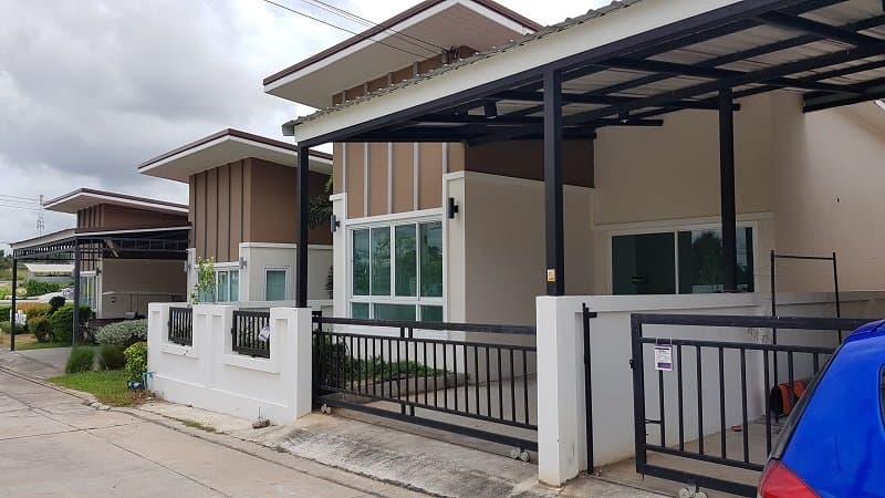 บ้านแฝด แผ่นดินทอง ลิฟวิ่งโฮมส์ 2 นิคมพัฒนา-ระยอง นิคมพัฒนา-ระยอง - image 1
