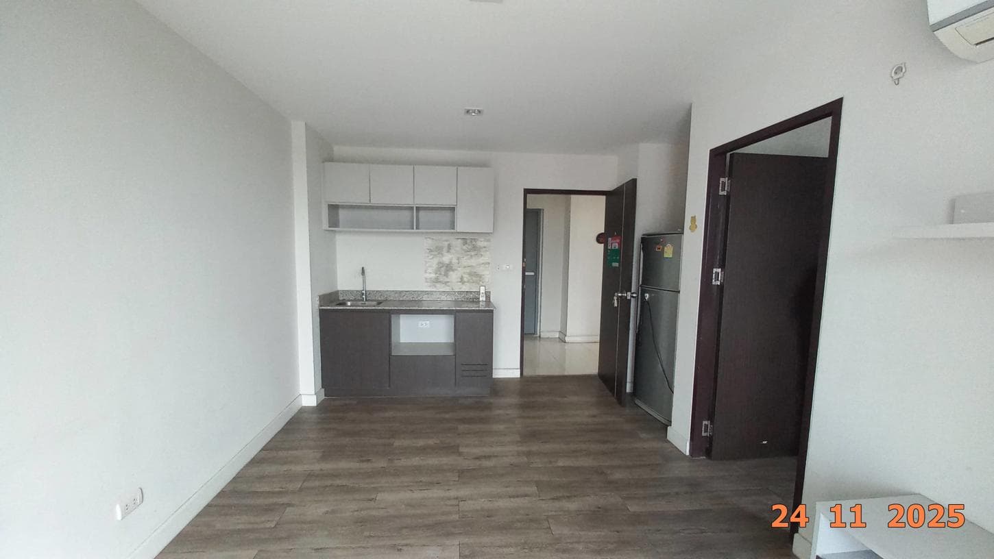 ขายคอนโด จี คอนโด เฟส 1 (G Condo Phase 1) ชั้น 8 พื้นที่กว้าง 37 ตร.ม. ทำเลใจกลางศรีราชา