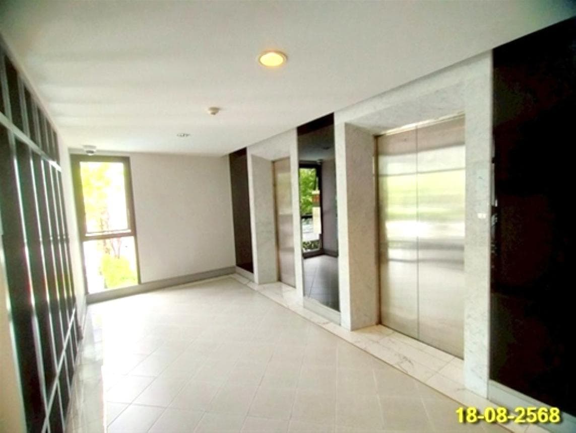 ขายคอนโด นีเวร่า เอกมัย-รามอินทรา (Nivera Ekkamai-Ramintra) 1 ห้องนอน 1 ห้องน้ำ พื้นที่ 33.01 ตร.ม. ทำเลดีใกล้เลียบด่วนและทางด่วน เข้าออกได้หลายเส้นทาง
