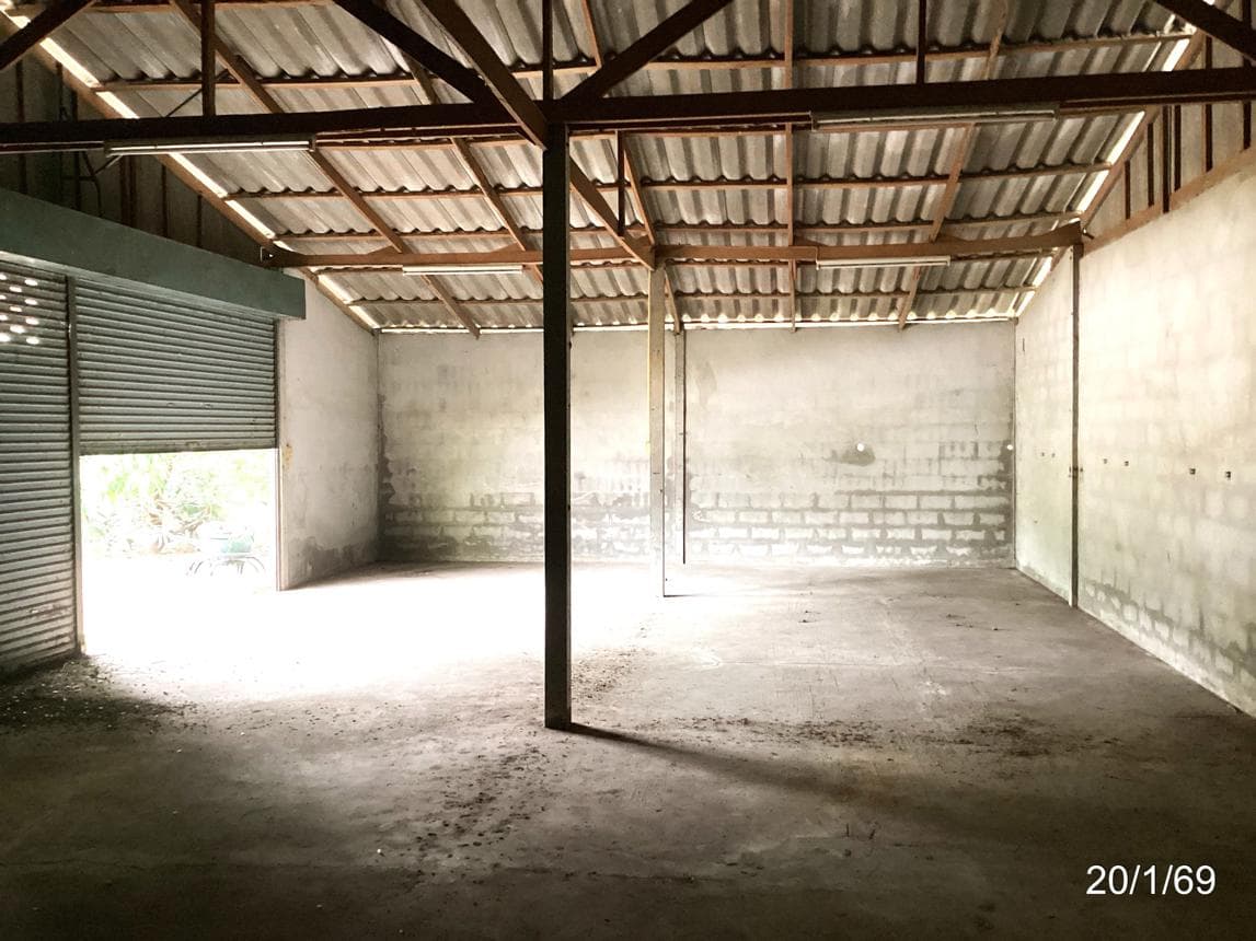 บ้านเดี่ยว ชำแระ โพธาราม ราชบุรี พื้นที่ 96 ตร.ว. พื้นที่ใช้สอย 196.57 ตร.ม. 1 ห้องนอน 1 ห้องน้ำ
