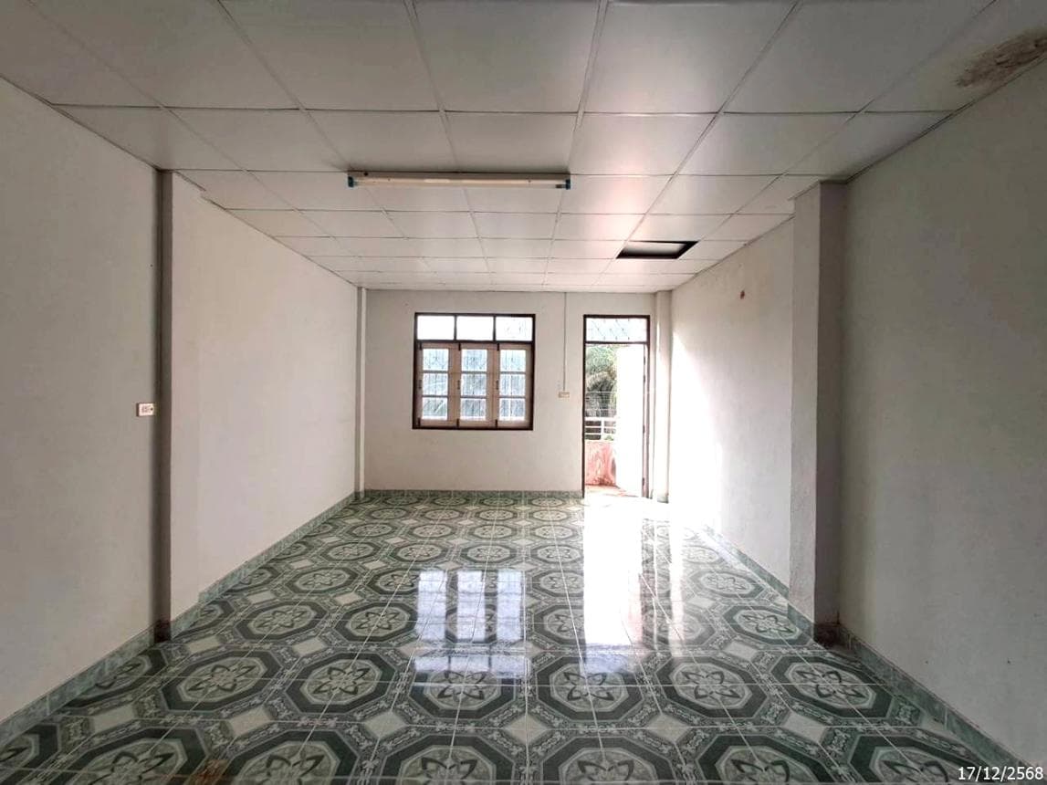 ทาวน์เฮ้าส์ 2 ห้องนอน พื้นที่ 152 ตร.ม. ทำเลศักยภาพ ย่านตาขาว ย่านตาขาว ตรัง