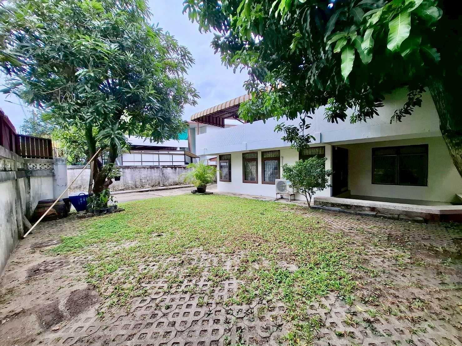 ขายบ้านเดี่ยว หมู่บ้านมิตรภาพ ศรีนครินทร์ 38 – 94 ตร.ว. ระเบียงกว้าง ใกล้สถานีรถไฟฟ้าศรีนครินทร์ 38