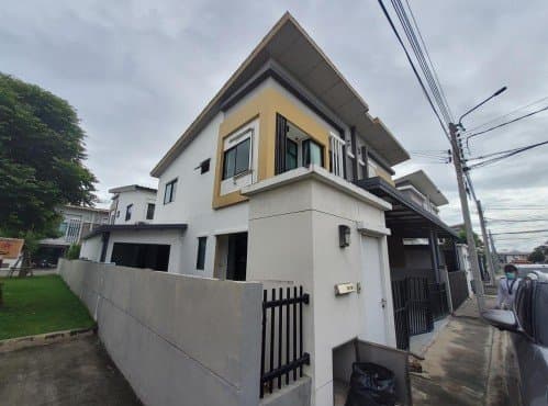 ทาวน์เฮ้าส์ โครงการ เดอะทรัสต์ ราชพฤกษ์ รัตนาธิเบศร์ นนทบุรี