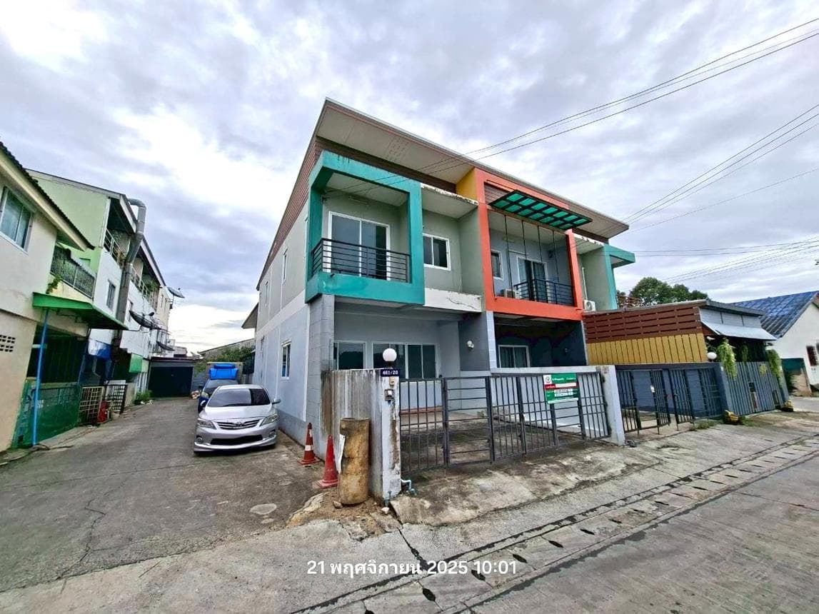 ขายทาวน์เฮ้าส์ ปลวกแดง ระยอง 2 ห้องนอน สเปซ 110 ตร.ม. ทำเลใกล้นิคมฯ ราคา 2 ล้านต้นๆ