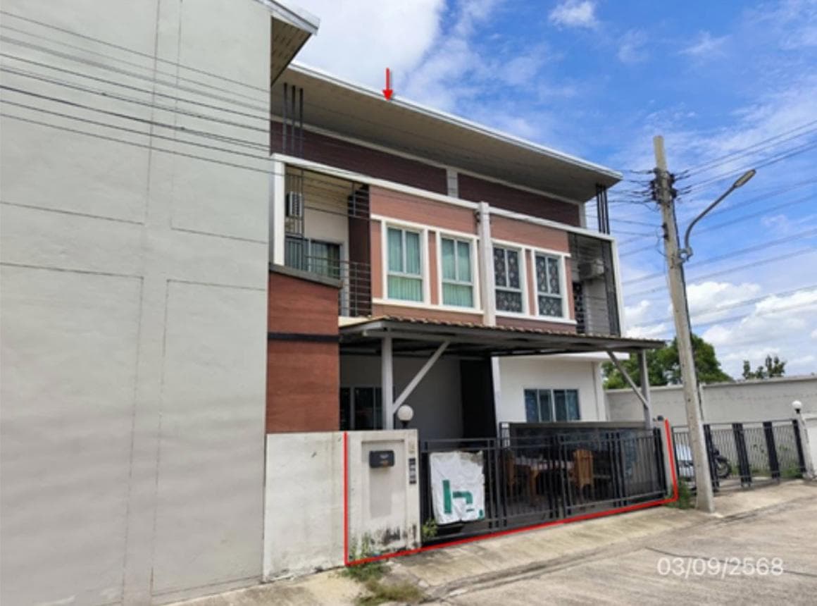 ทาวน์เฮ้าส์ สิวารัตน์ 11 คลองขวาง ไทรน้อย นนทบุรี 3 ห้องนอน 2 ห้องน้ำ พื้นที่ 110 ตร.ม. บนที่ดินกว้างขวาง 31.3 ตร.ว. ทำเลสงบ เดินทางสะดวก ราคาพิเศษ 1.9 ล้าน