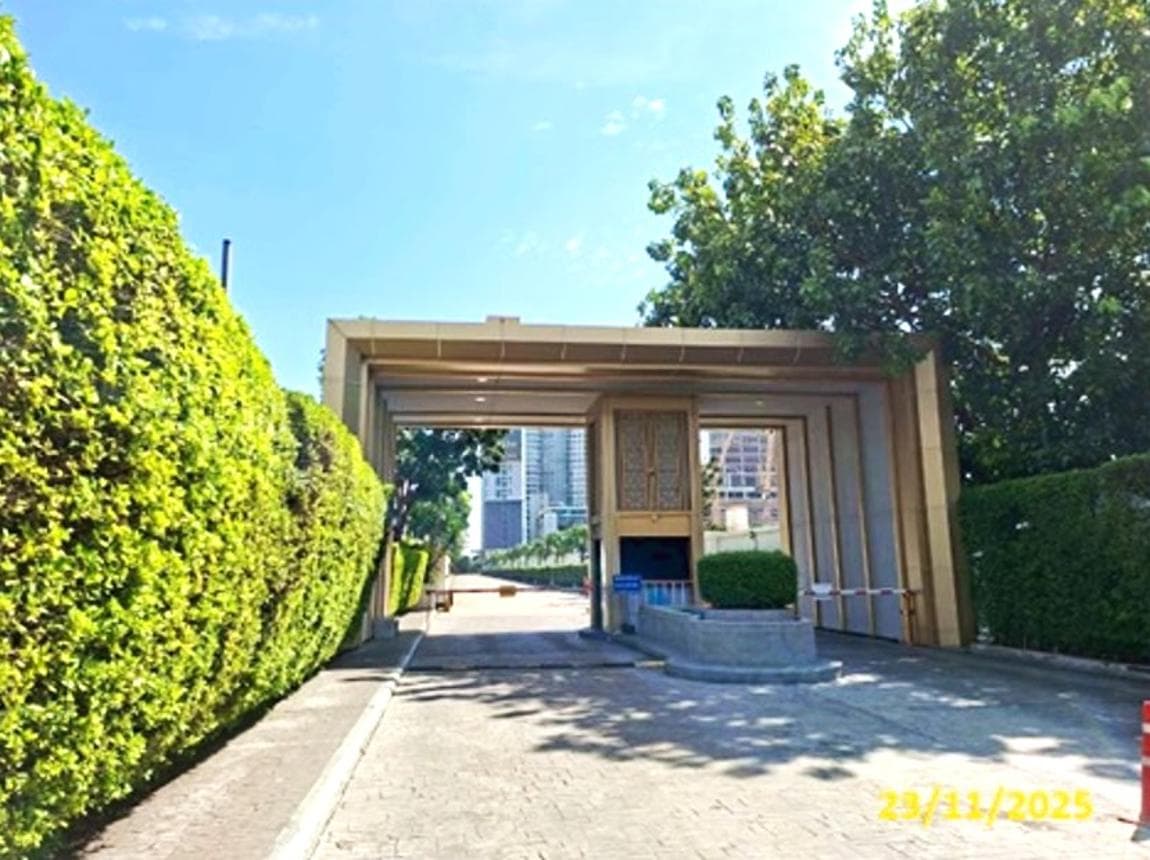 ขายคอนโด เดอะ สกาย สุขุมวิท (The Sky Sukhumvit) 1 ห้องนอน 1 ห้องน้ำ พื้นที่กว้างขวาง 51.48 ตร.ม. ทำเลพรีเมียมติด Bangkok Mall ใกล้ BTS อุดมสุข