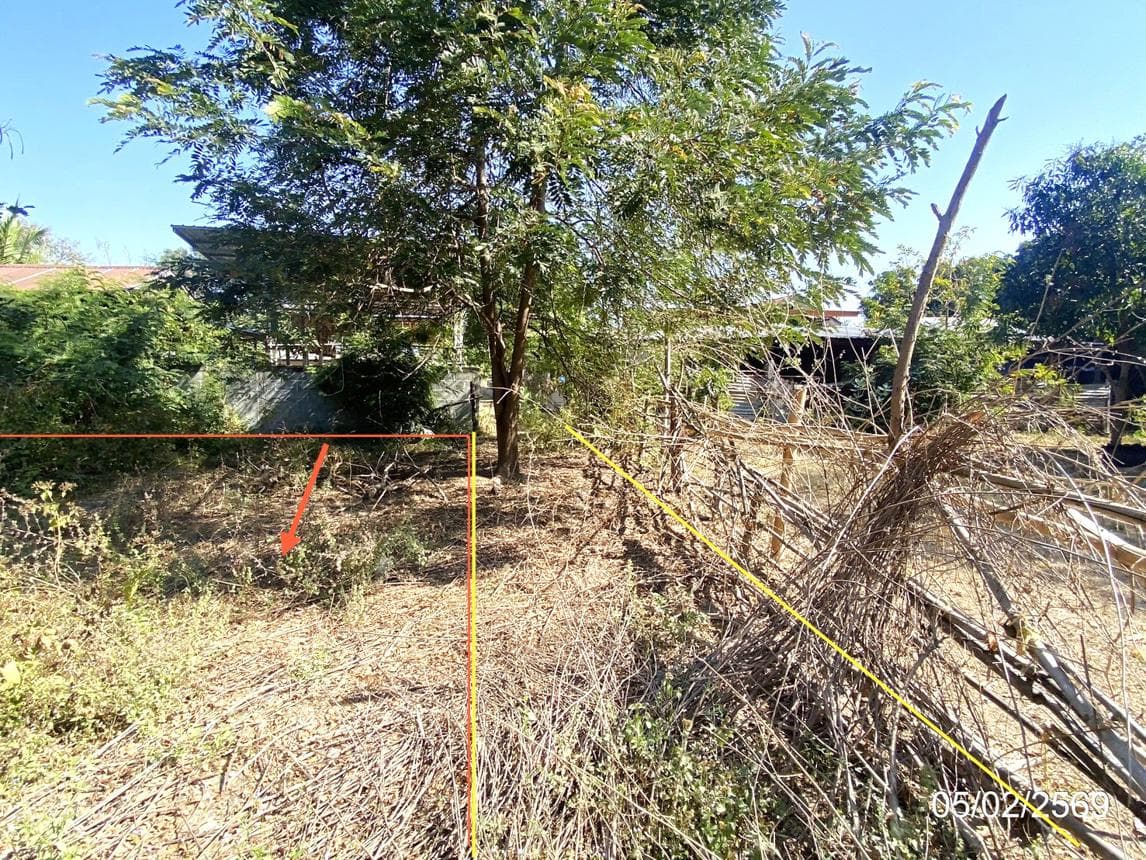 ที่ดินว่างเปล่า อาจสามารถ ร้อยเอ็ด เนื้อที่ 89.2 ตร.ว. ทำเลดีใกล้แหล่งชุมชน เดินทางสะดวก เหมาะสร้างบ้านพักอาศัย ราคาพิเศษ 4.4 แสน
