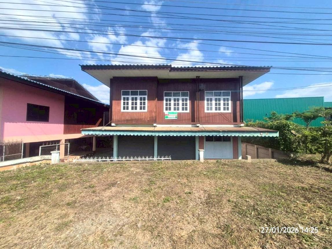 บ้านเดี่ยวหลังใหญ่ ป่าไผ่ ลี้ ลำพูน พื้นที่กว้างขวาง บรรยากาศเงียบสงบ