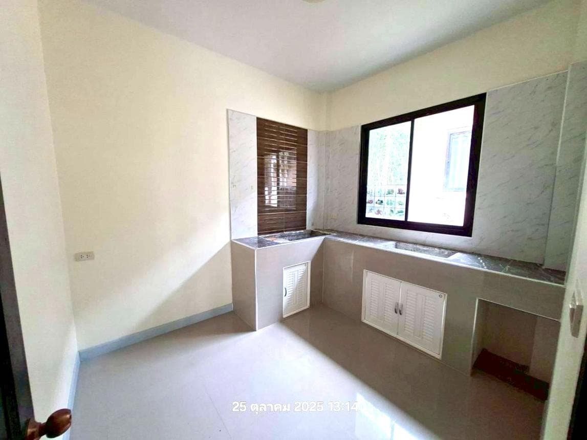 บ้านเดี่ยว ภัสสรารินทร์ พนานิคม นิคมพัฒนา ระยอง 3 ห้องนอน 2 ห้องน้ำ พื้นที่ 143.5 ตร.ม. บนที่ดิน 60 ตร.ว. ทำเลดีใกล้แหล่งงานนิคมอุตสาหกรรม ราคาพิเศษ 2.45 ล้าน