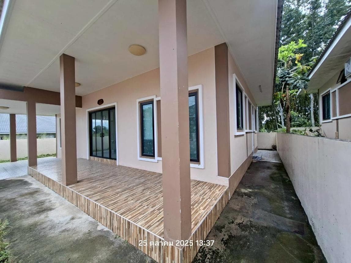 บ้านเดี่ยว ภัสสรารินทร์ พนานิคม นิคมพัฒนา ระยอง 3 ห้องนอน 2 ห้องน้ำ พื้นที่ 143.5 ตร.ม. บนที่ดิน 60 ตร.ว. ทำเลดีใกล้แหล่งงานนิคมอุตสาหกรรม ราคาพิเศษ 2.45 ล้าน