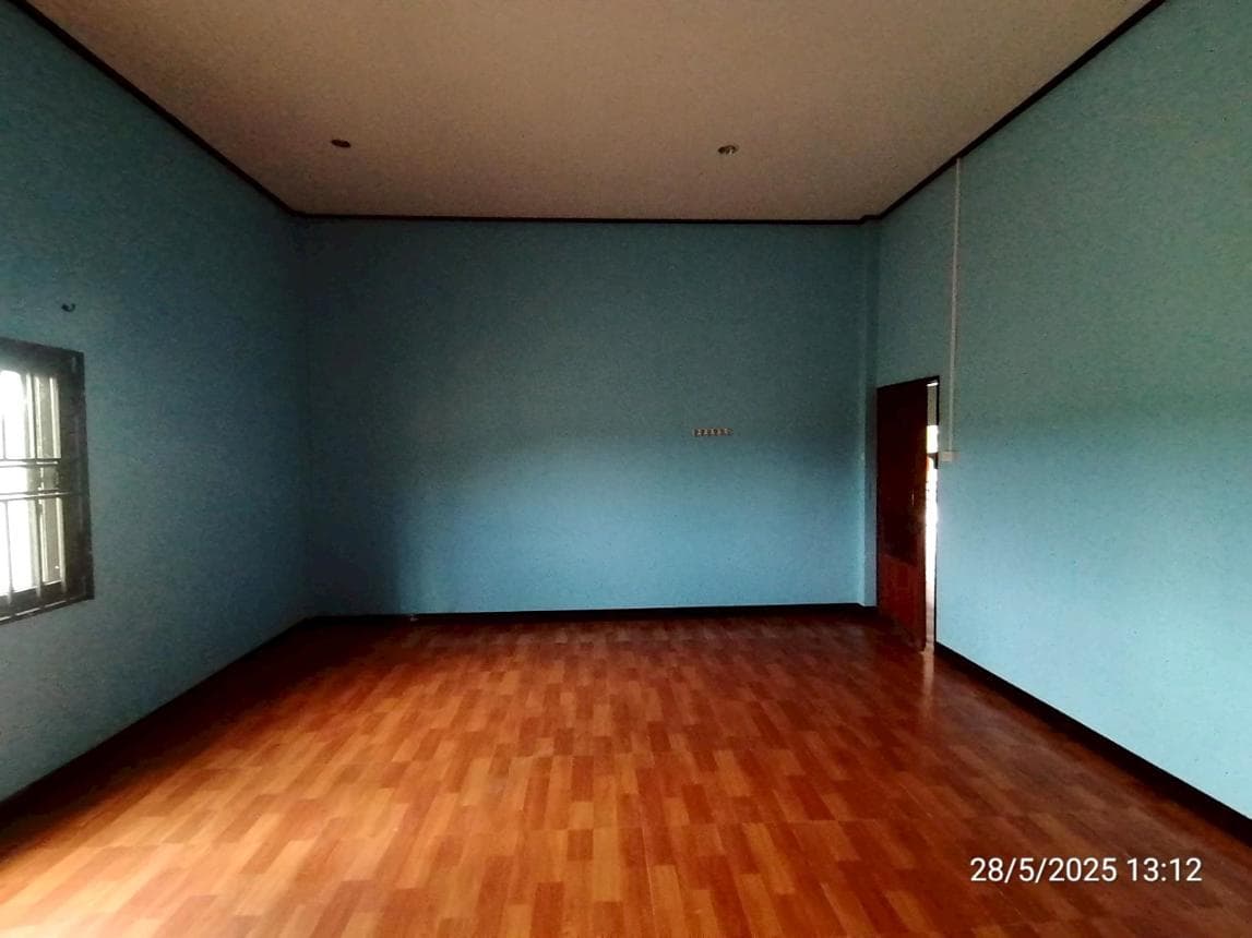 ขายโกดังคลังสินค้า เมืองบึงกาฬ ทำเลหอคำ พื้นที่ใช้สอยกว้างขวาง 552 ตร.ม. ศักยภาพสูงสำหรับการกระจายสินค้าและการขนส่ง