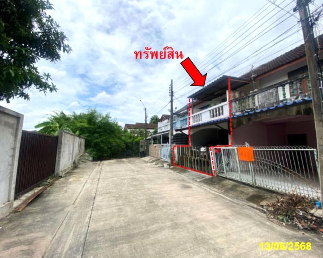 ทาวน์เฮ้าส์ ร่มเย็น 5 บางชัน มีนบุรี กรุงเทพฯ 3 ห้องนอน 2 ห้องน้ำ พื้นที่ใช้สอย 142 ตร.ม. ทำเลดี เดินทางสะดวก ราคาล้านต้นๆ