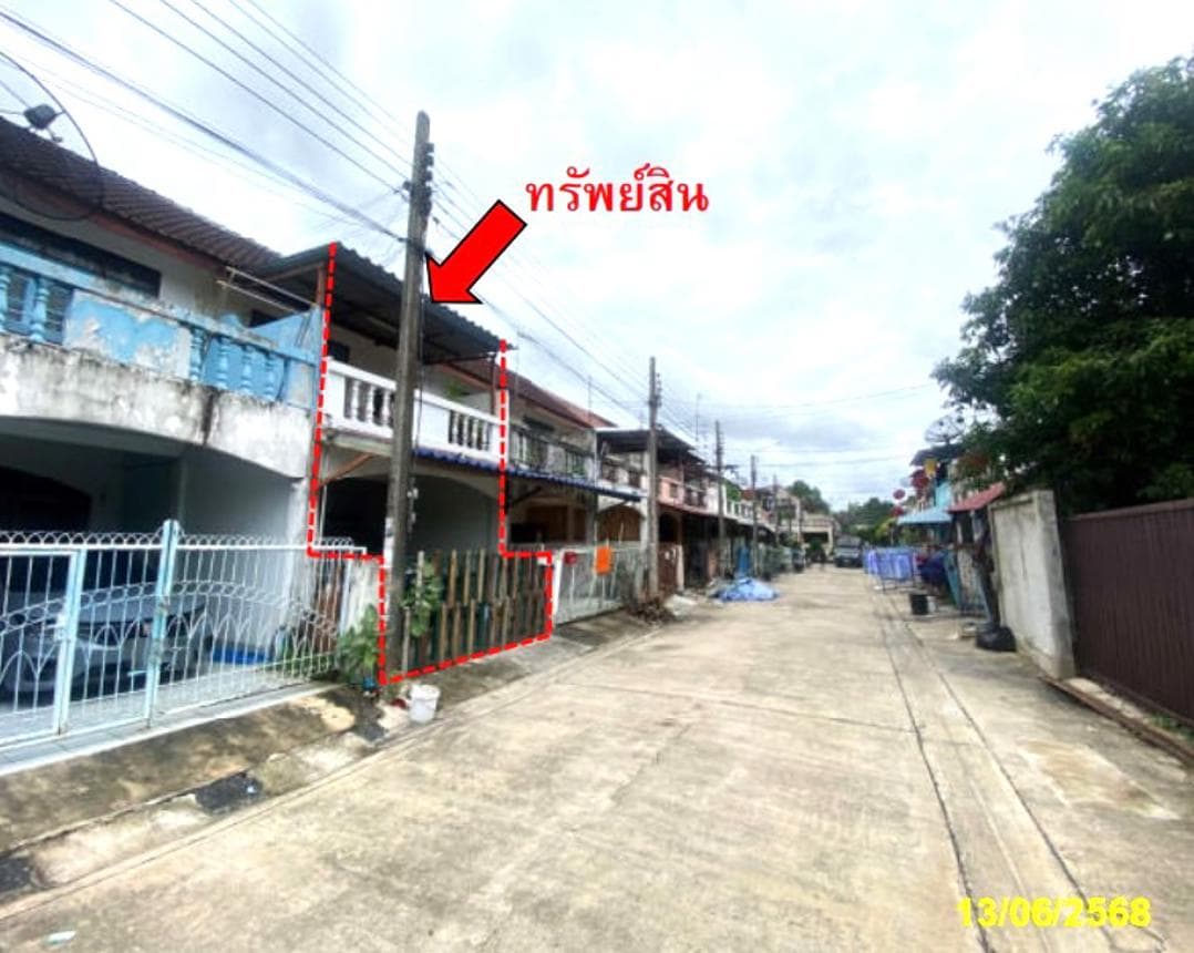 ทาวน์เฮ้าส์ ร่มเย็น 5 บางชัน มีนบุรี กรุงเทพฯ 3 ห้องนอน 2 ห้องน้ำ พื้นที่ใช้สอย 142 ตร.ม. ทำเลดี เดินทางสะดวก ราคาล้านต้นๆ