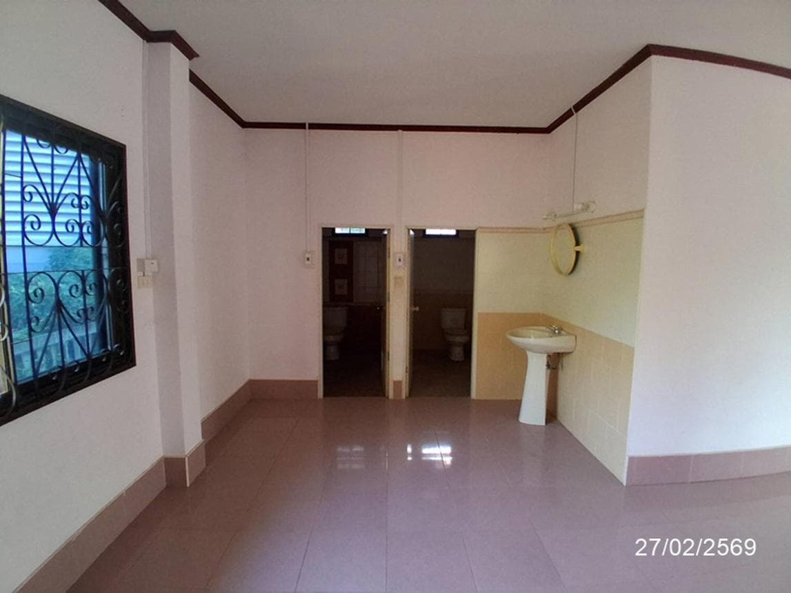 บ้านเดี่ยว บุ่ง เมืองอำนาจเจริญ อำนาจเจริญ 4 ห้องนอน 2 ห้องน้ำ พื้นที่ 160 ตร.ม. บนที่ดินขนาดใหญ่ 88 ตร.ว. ทำเลดีใจกลางเมืองอำนาจเจริญ ราคาพิเศษ 5.00 ล้าน
