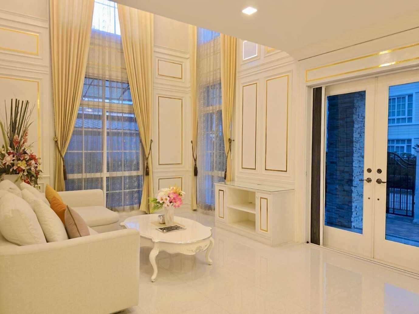 ขาย/ให้เช่าบ้านหรูระดับ Top Class นาราสิริ บางนา กม.10 Fully Furnished 129 ตรว. 398 ตรม.