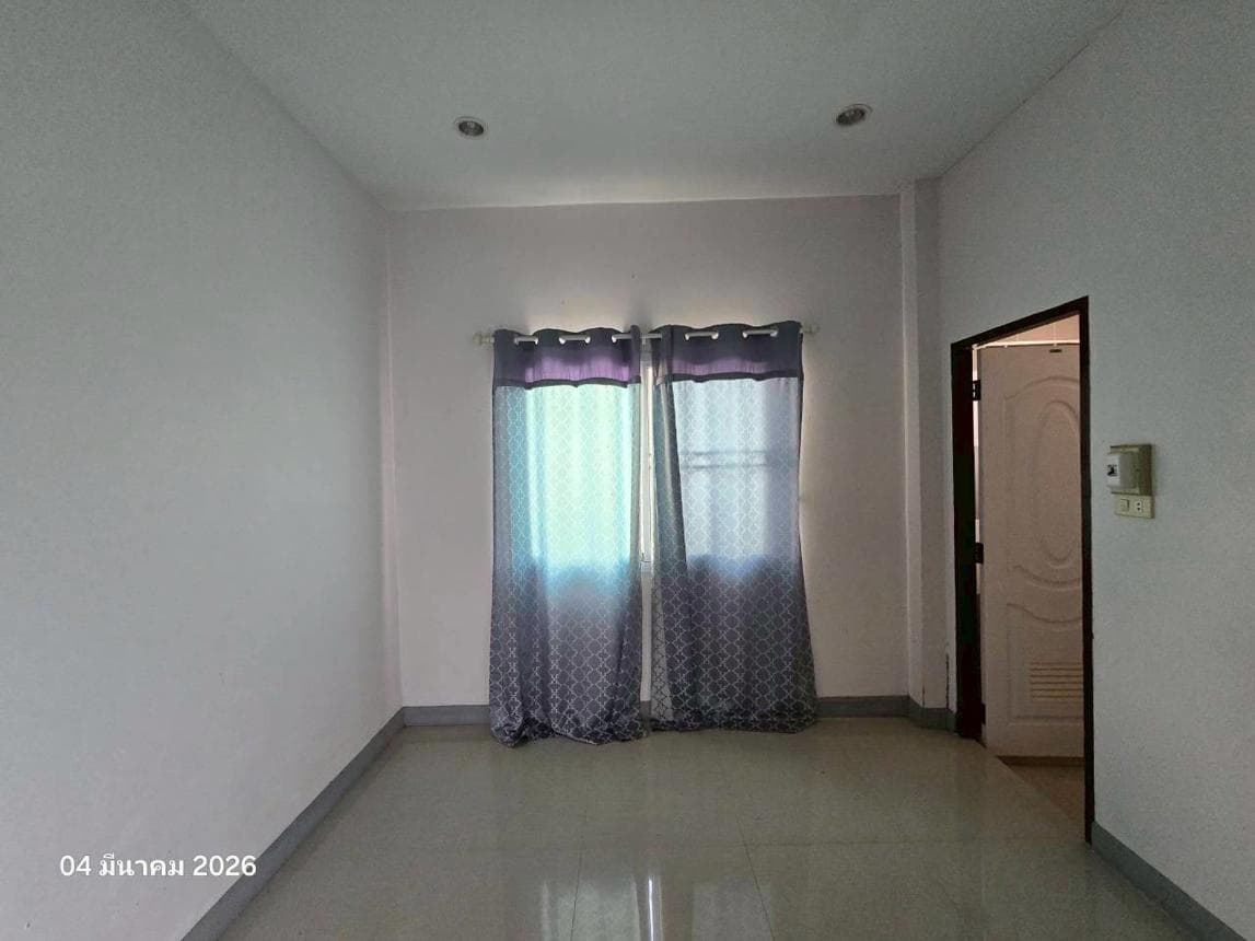 ขายบ้านเดี่ยวขนาดใหญ่ 4 ห้องนอน 3 ห้องน้ำ พื้นที่ 163.2 ตร.ม. บนเนื้อที่ 81 ตร.ว. อ.วังทอง จ.พิษณุโลก ทำเลดี บรรยากาศร่มรื่น พื้นที่กว้างขวางเพื่อครอบครัว