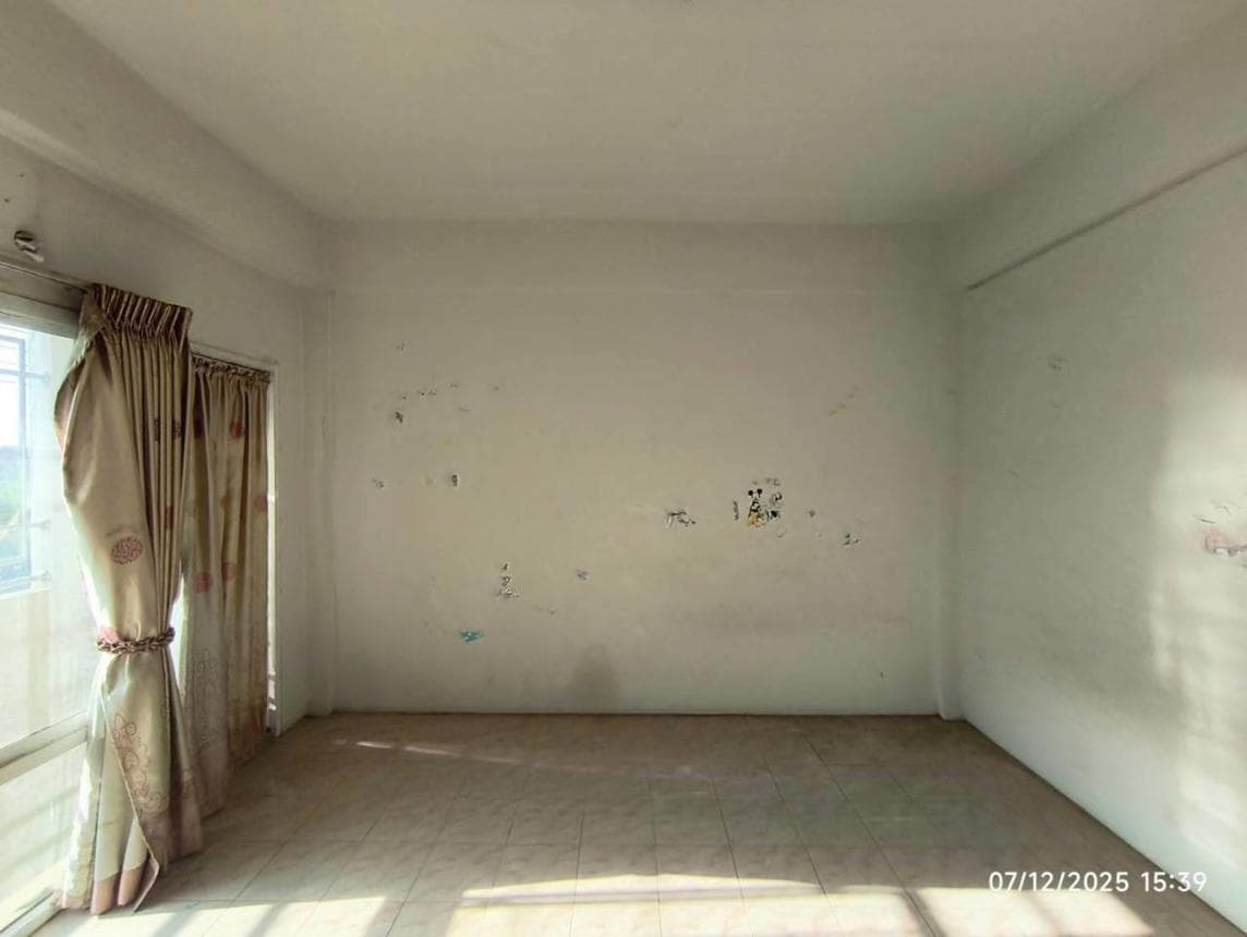 ขายอาคารพาณิชย์ บ้านต๋อม เมืองพะเยา พะเยา พื้นที่ 18 ตร.ว. พื้นที่ใช้สอย 204 ตร.ม. 2 ห้องนอน 3 ห้องน้ำ