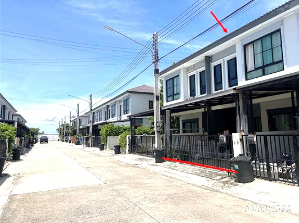 ขายทาวน์โฮม บริทาเนีย บางนา กม.42 (Britania Bangna KM.42) 3 ห้องนอน 3 ห้องน้ำ ดีไซน์สไตล์อังกฤษ ทำเลศักยภาพใกล้แหล่งงาน