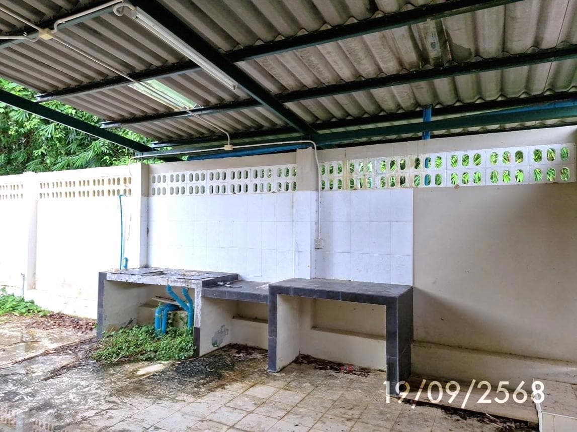 บ้านเดี่ยวหลังใหญ่ 4 ห้องนอน 2 ห้องน้ำ พื้นที่ใช้สอย 340.4 ตร.ม. บนเนื้อที่ 88.4 ตร.ว. ทำเลศักยภาพ นาโยงใต้ เมืองตรัง จ.ตรัง